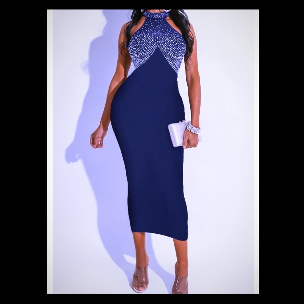 BLUE Elegant yet sexy tight and stretchy dress!